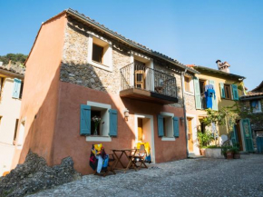 Отель Romantic Hideaway Roquebrune-Cap Martin/Monaco near castle  Рокбрюн-Кап-Мартин